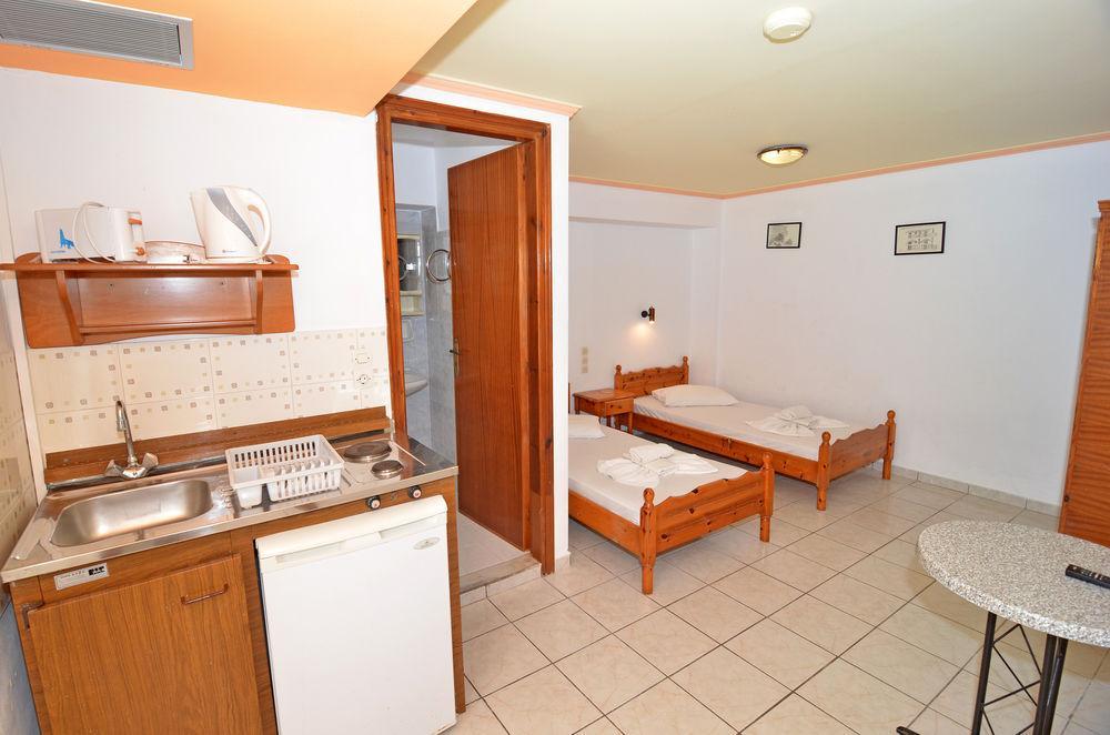 Athina Apartments Zakynthos Exterior foto